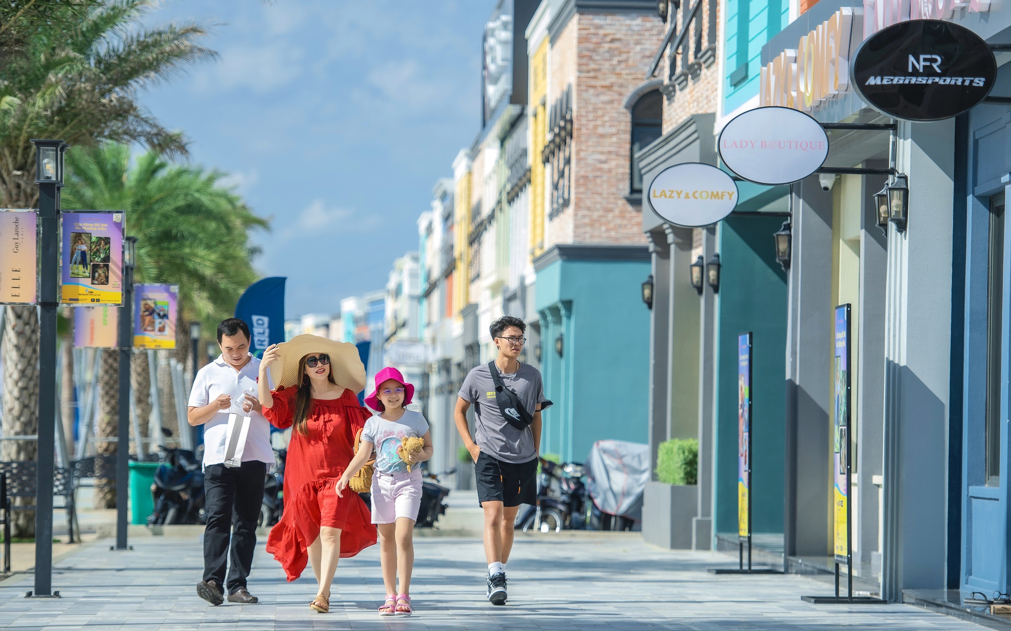 shophouse vlasta sầm sơn thu hút khách du lịch